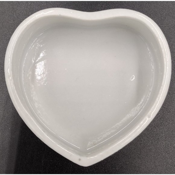 Vintage 1970s Hollie Hobbie Porcelain Trinket Box Love is the Little Things - Picture 3 of 5